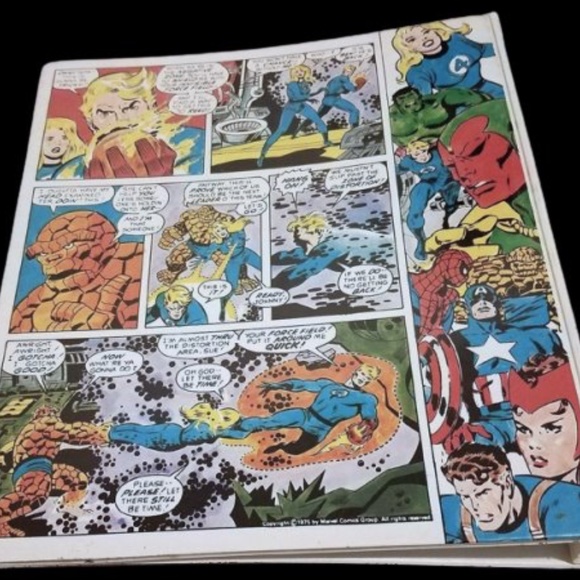 Vintage 1975, Fantastic Four comic, Mead,  Binder - Picture 3 of 6